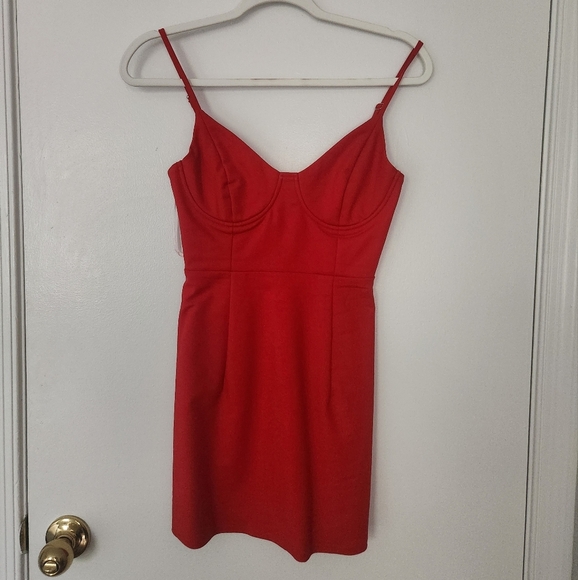 Princess Polly Red Mini Dress - Picture 3 of 6